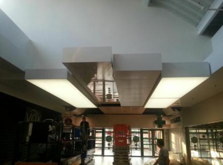 INTERCLOSE - société spécialisée dans l'aménagement d'espace pour entreprise : Pose de plafond pour professionnels à Lille (et tout le nord de Paris)